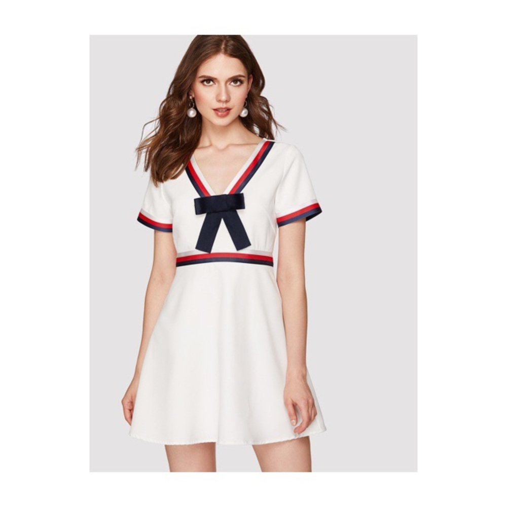 BOW FRONT WOVEN TAPE DETAIL SHORT DRESS SIZE M